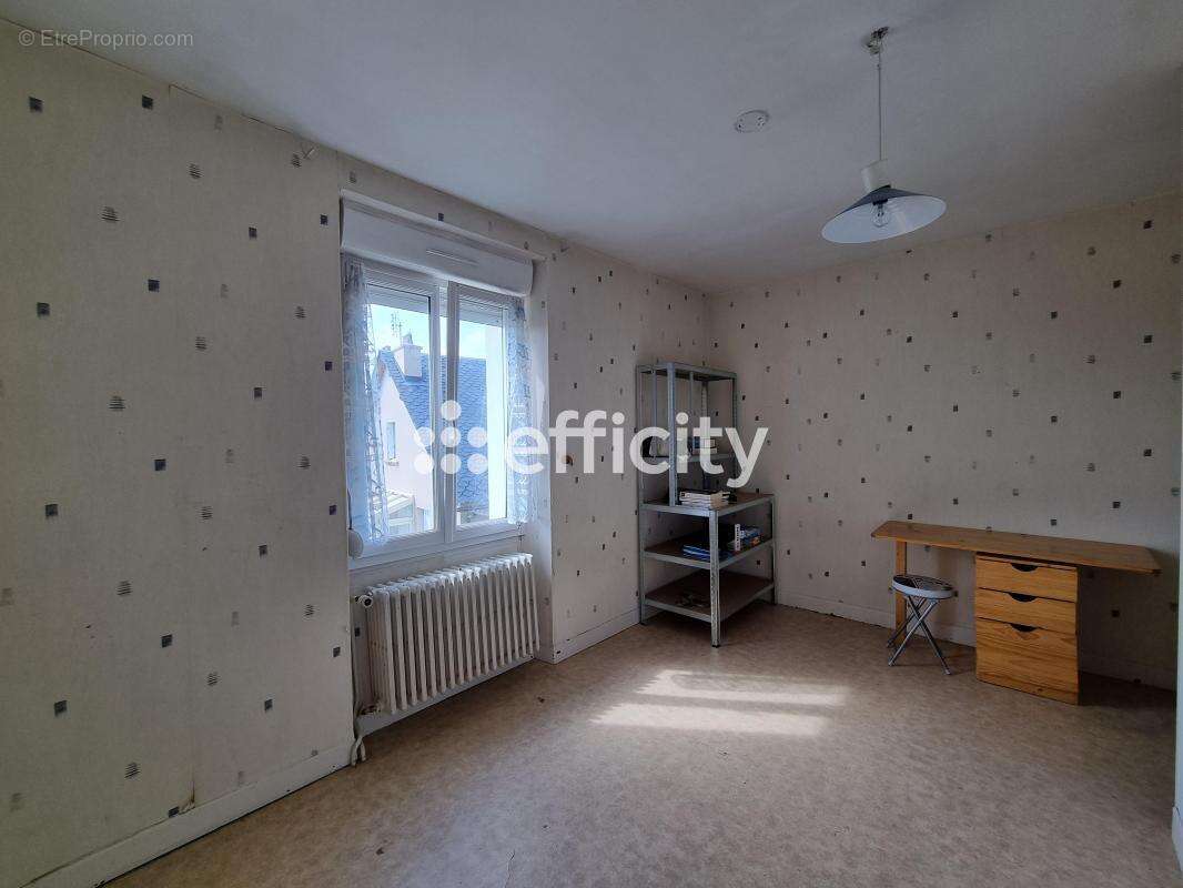 Maison à SAINT-ALBAN-SUR-LIMAGNOLE