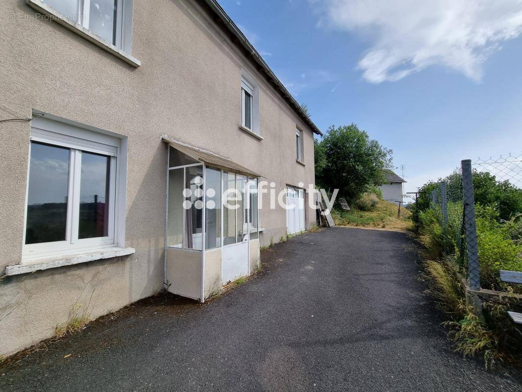 Maison à SAINT-ALBAN-SUR-LIMAGNOLE