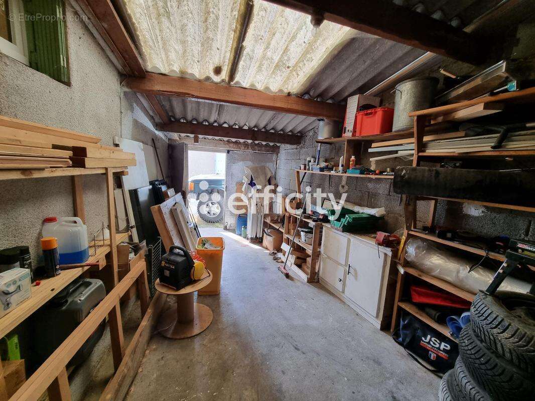 Maison à SAINT-ALBAN-SUR-LIMAGNOLE