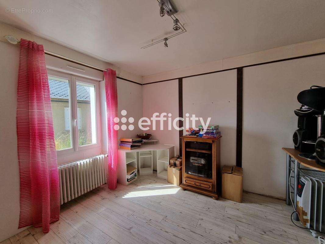 Maison à SAINT-ALBAN-SUR-LIMAGNOLE