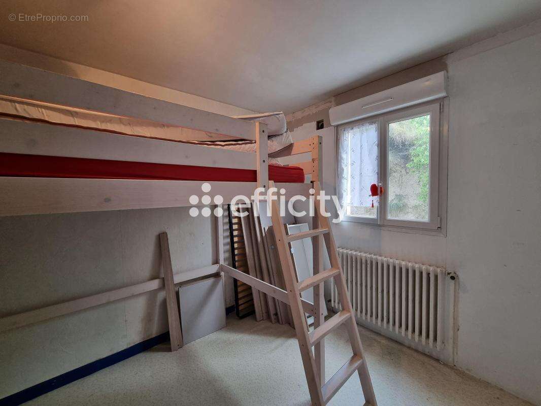 Maison à SAINT-ALBAN-SUR-LIMAGNOLE