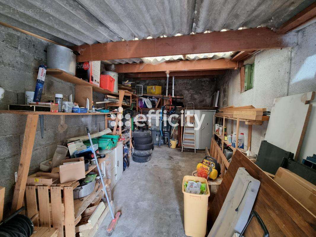 Maison à SAINT-ALBAN-SUR-LIMAGNOLE