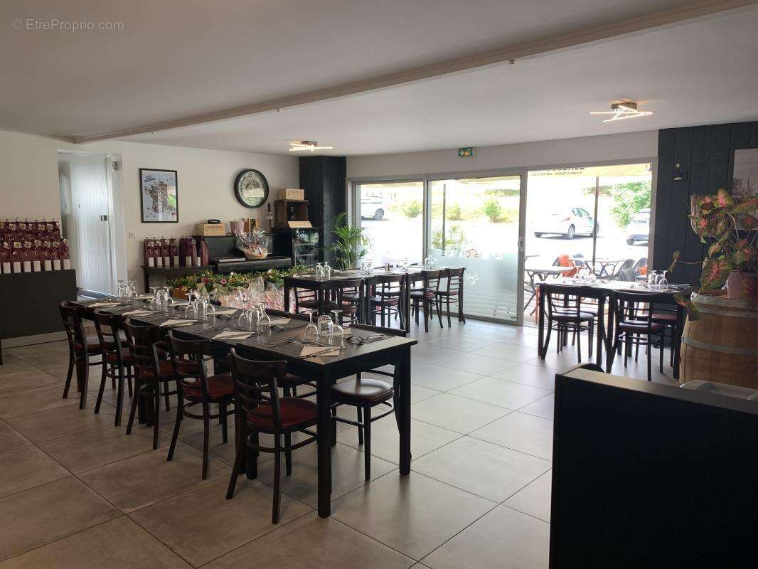 Commerce à LA SAUNIERE