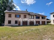 Maison à LE MALZIEU-VILLE