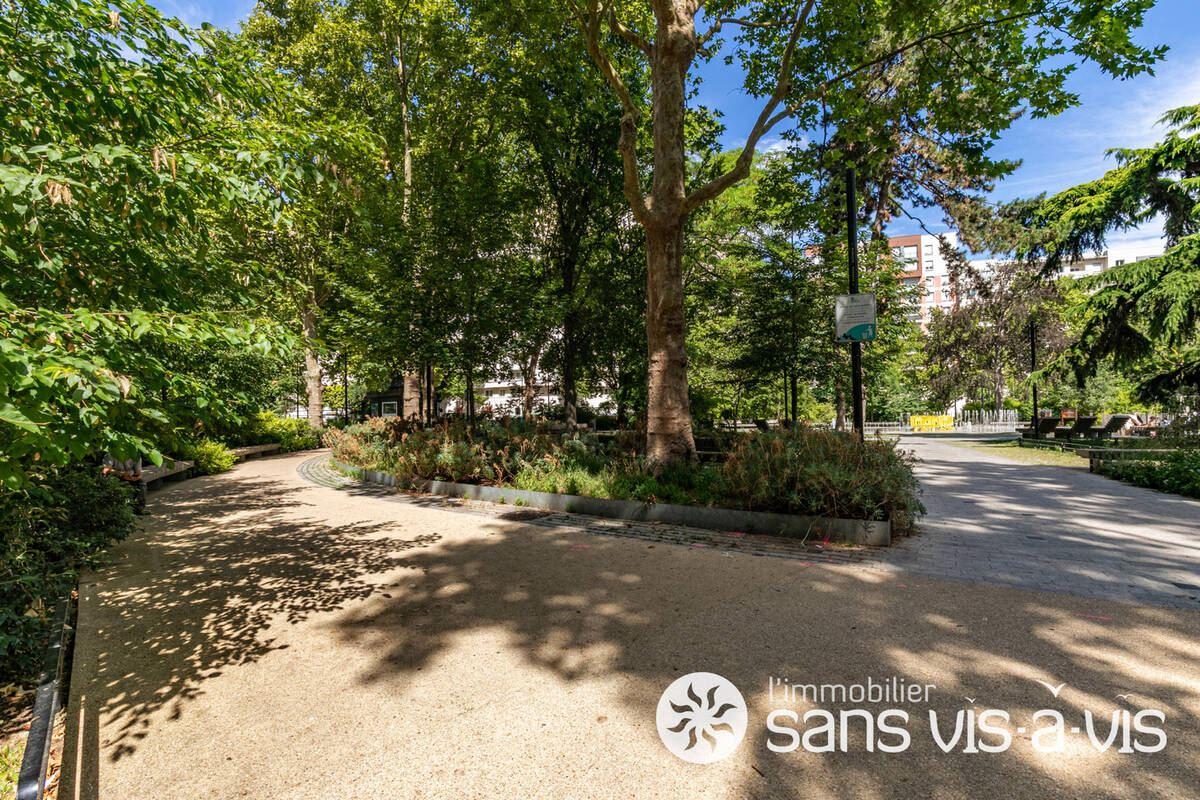 Appartement à COURBEVOIE