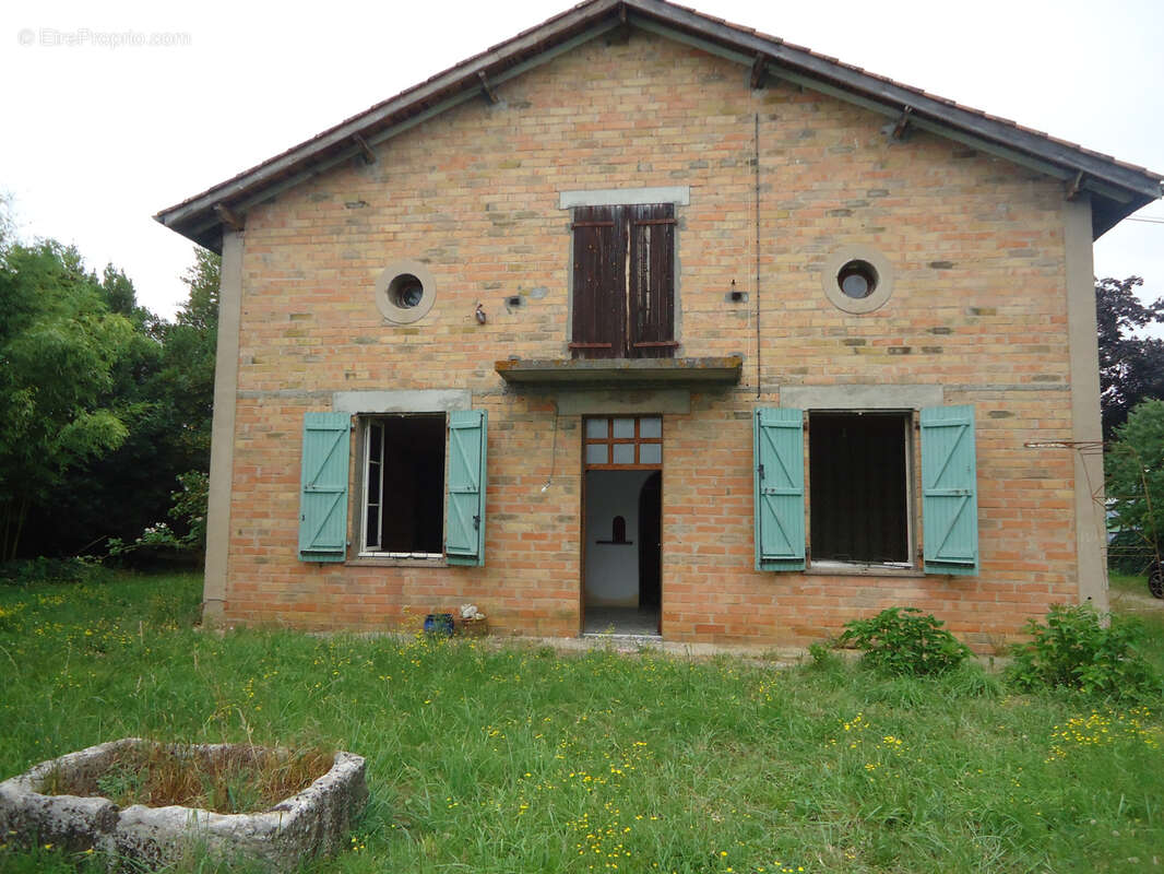 Maison à CASTELSARRASIN