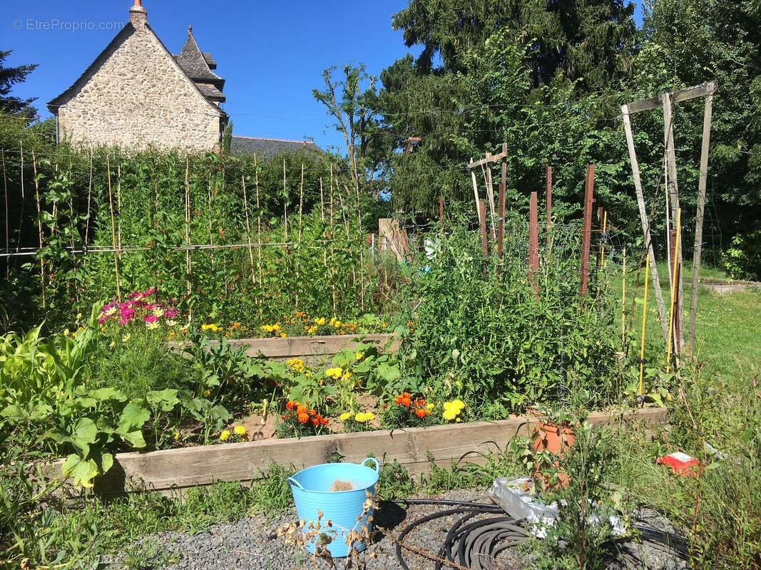 Maison à VAUREILLES