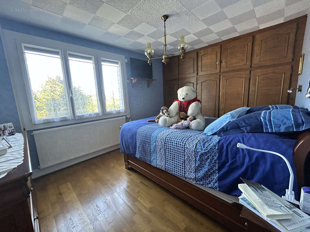 Maison à BONNIERES-SUR-SEINE