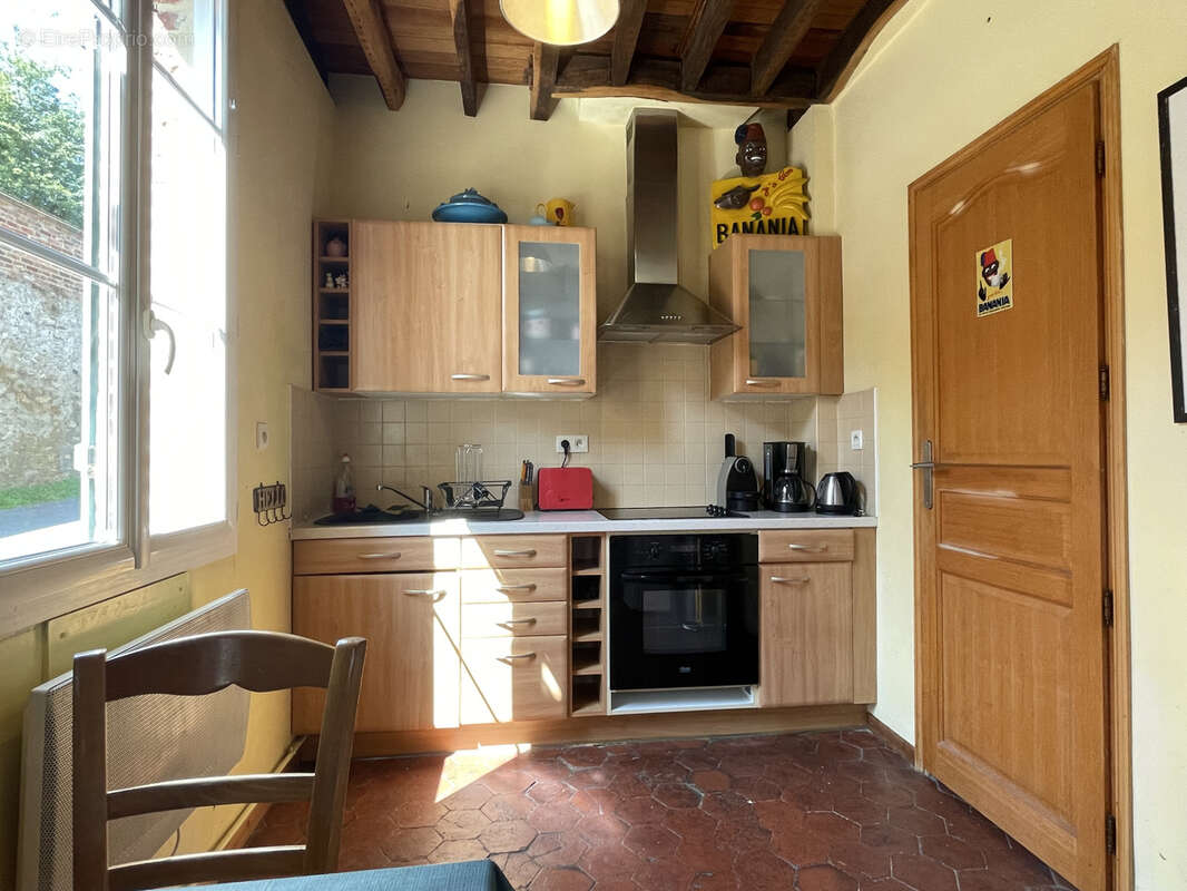 Maison à MONTREUIL-SUR-THERAIN