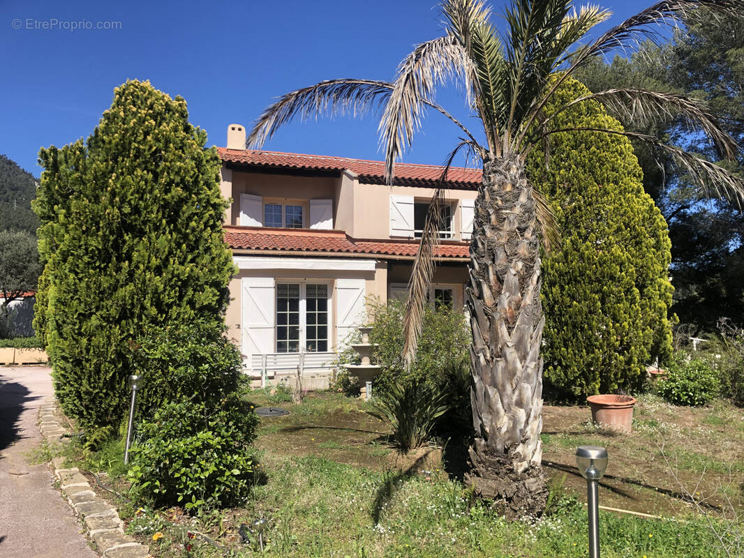 Maison à LA VALETTE-DU-VAR