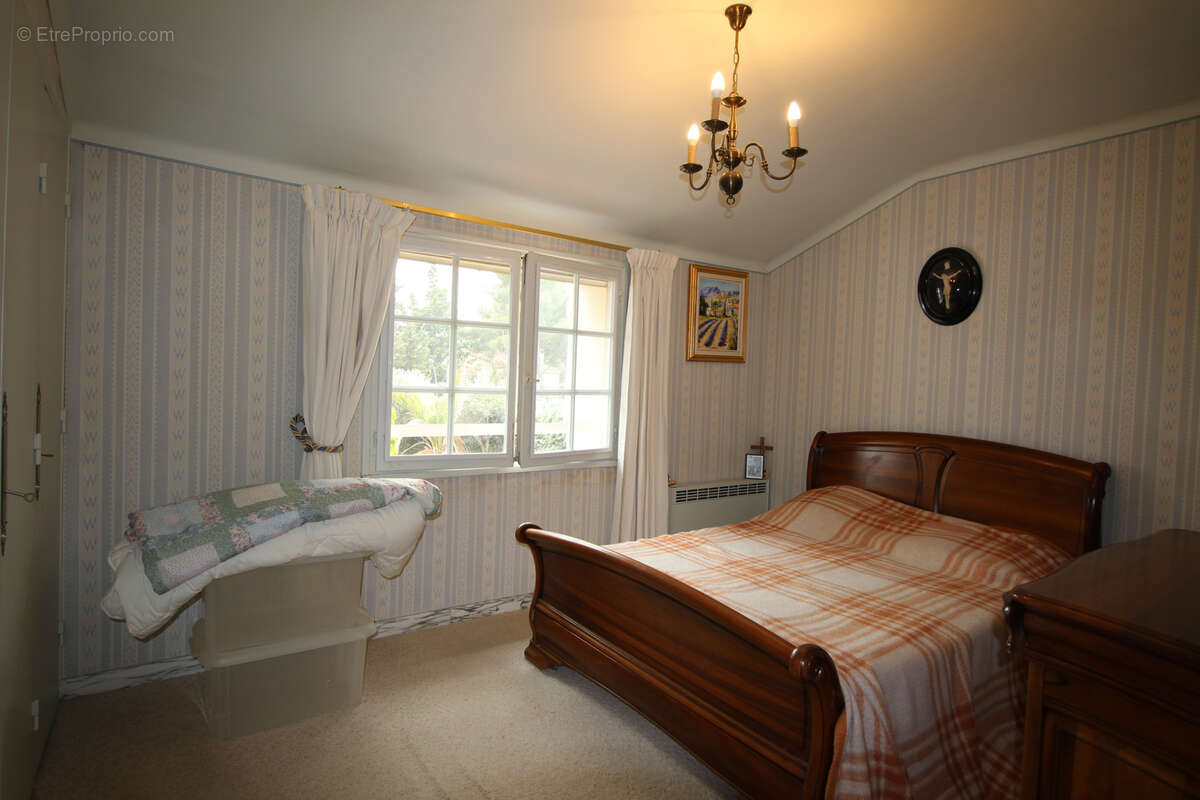 Maison à LA VALETTE-DU-VAR