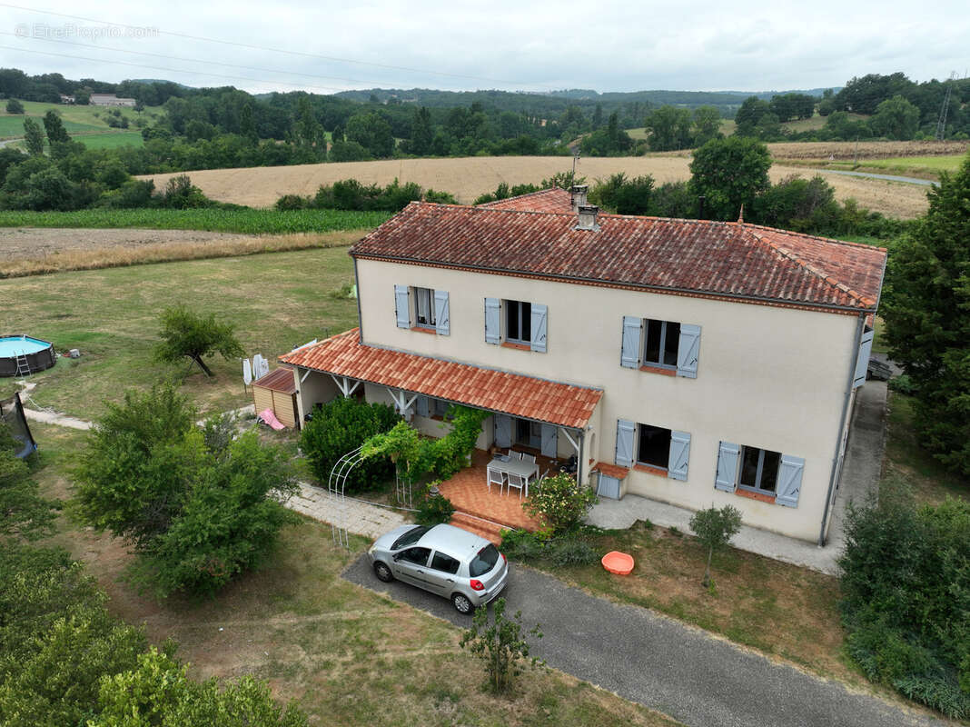 Maison à LA SAUVETAT-SUR-LEDE