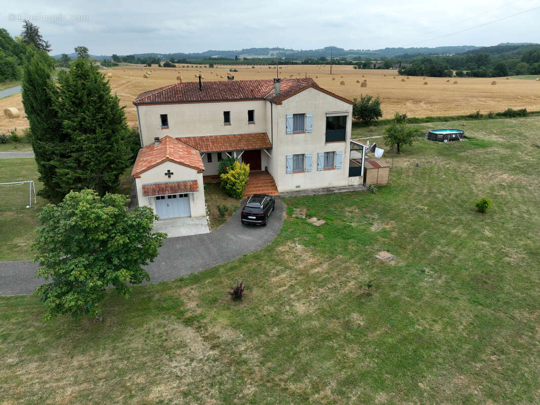 Maison à LA SAUVETAT-SUR-LEDE