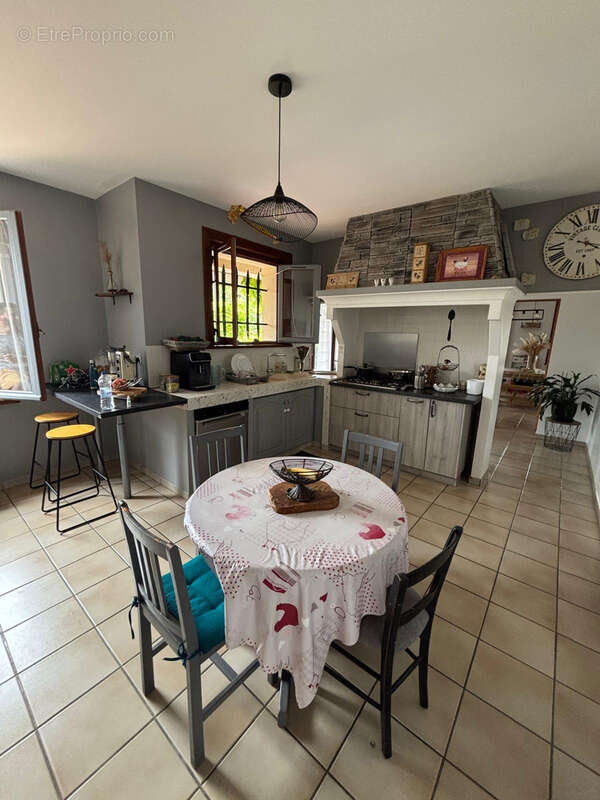 Maison à LA SAUVETAT-SUR-LEDE