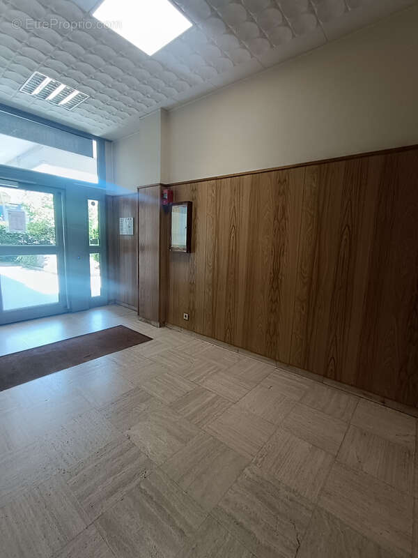 Appartement à LE CHAMBON-FEUGEROLLES