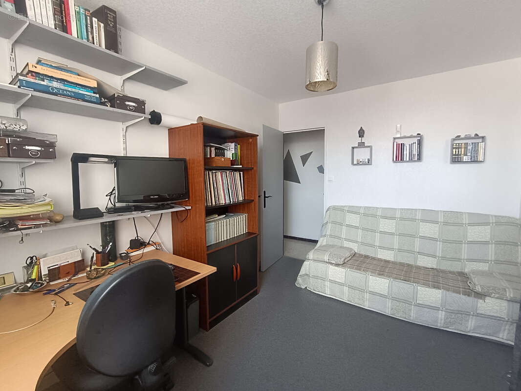 Appartement à LE CHAMBON-FEUGEROLLES