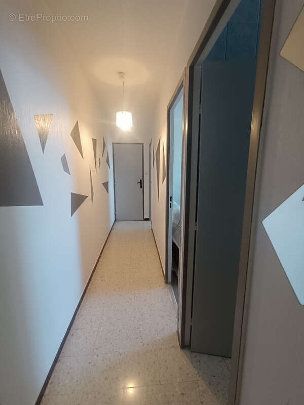 Appartement à LE CHAMBON-FEUGEROLLES