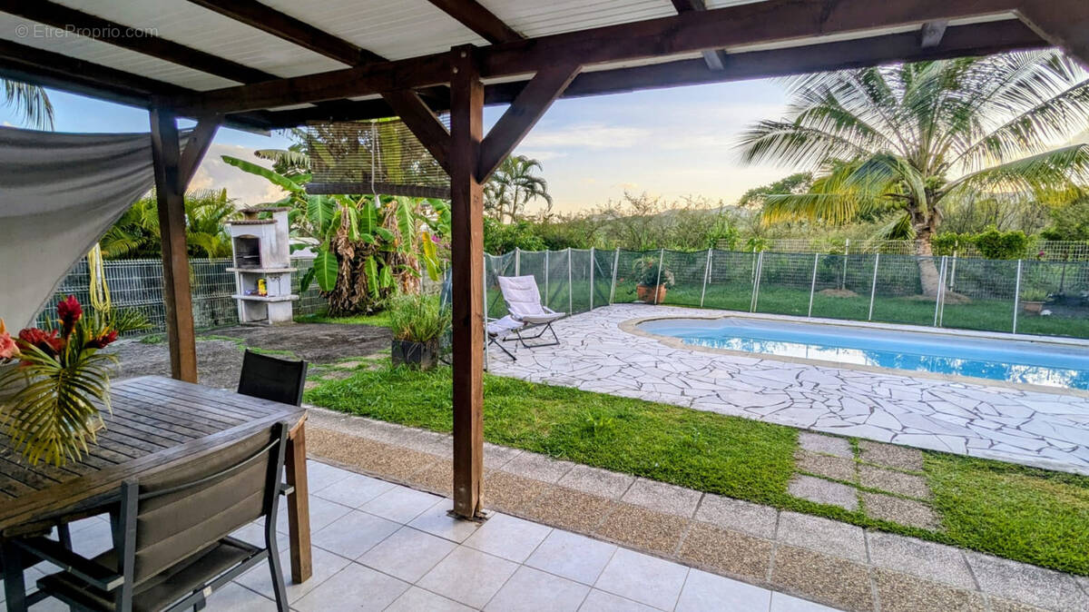 Maison à SAINTE-LUCE