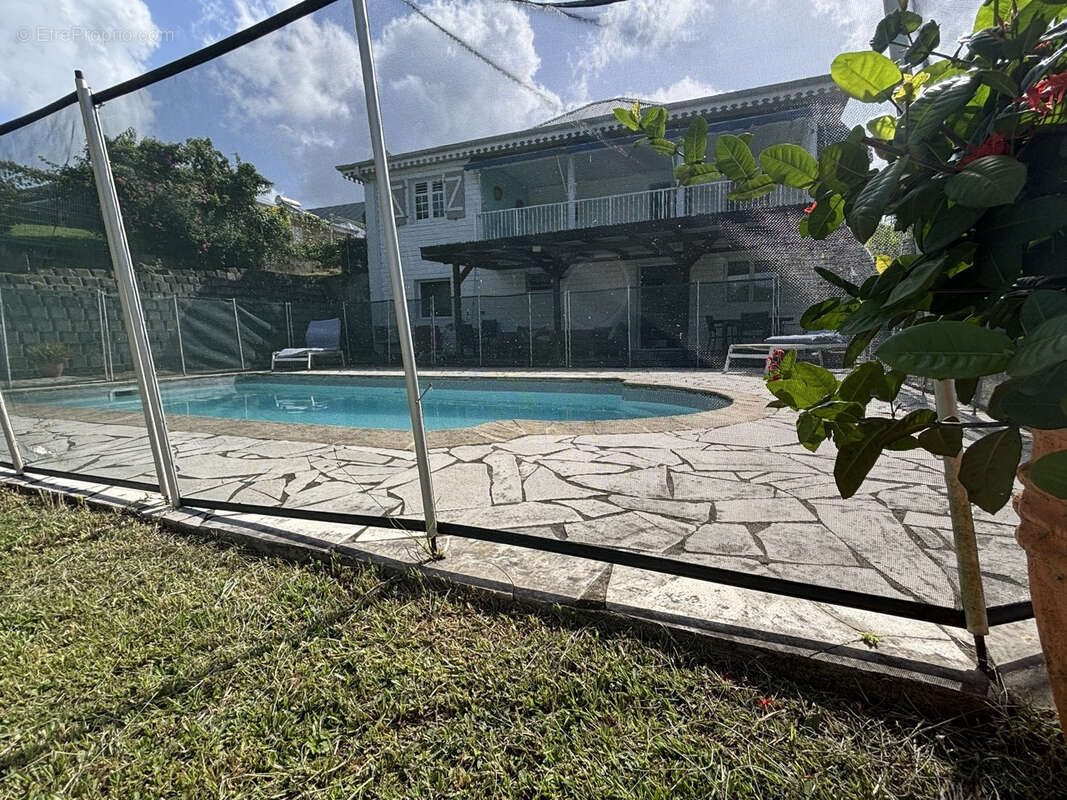 Maison à SAINTE-LUCE