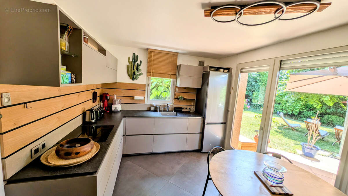 Maison à JACOB-BELLECOMBETTE