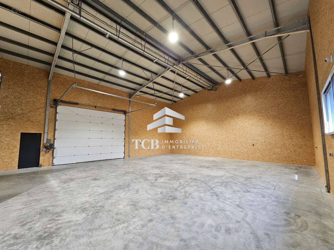 Commerce à CORDEMAIS