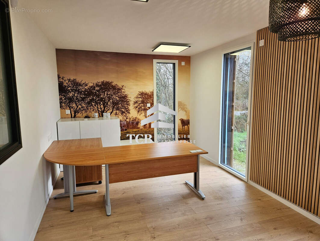 Commerce à CORDEMAIS