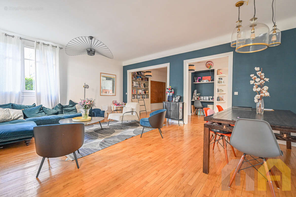 Appartement à NEUILLY-SUR-SEINE