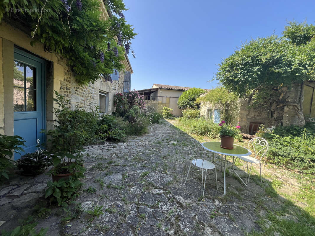 Maison à LORIOL-SUR-DROME