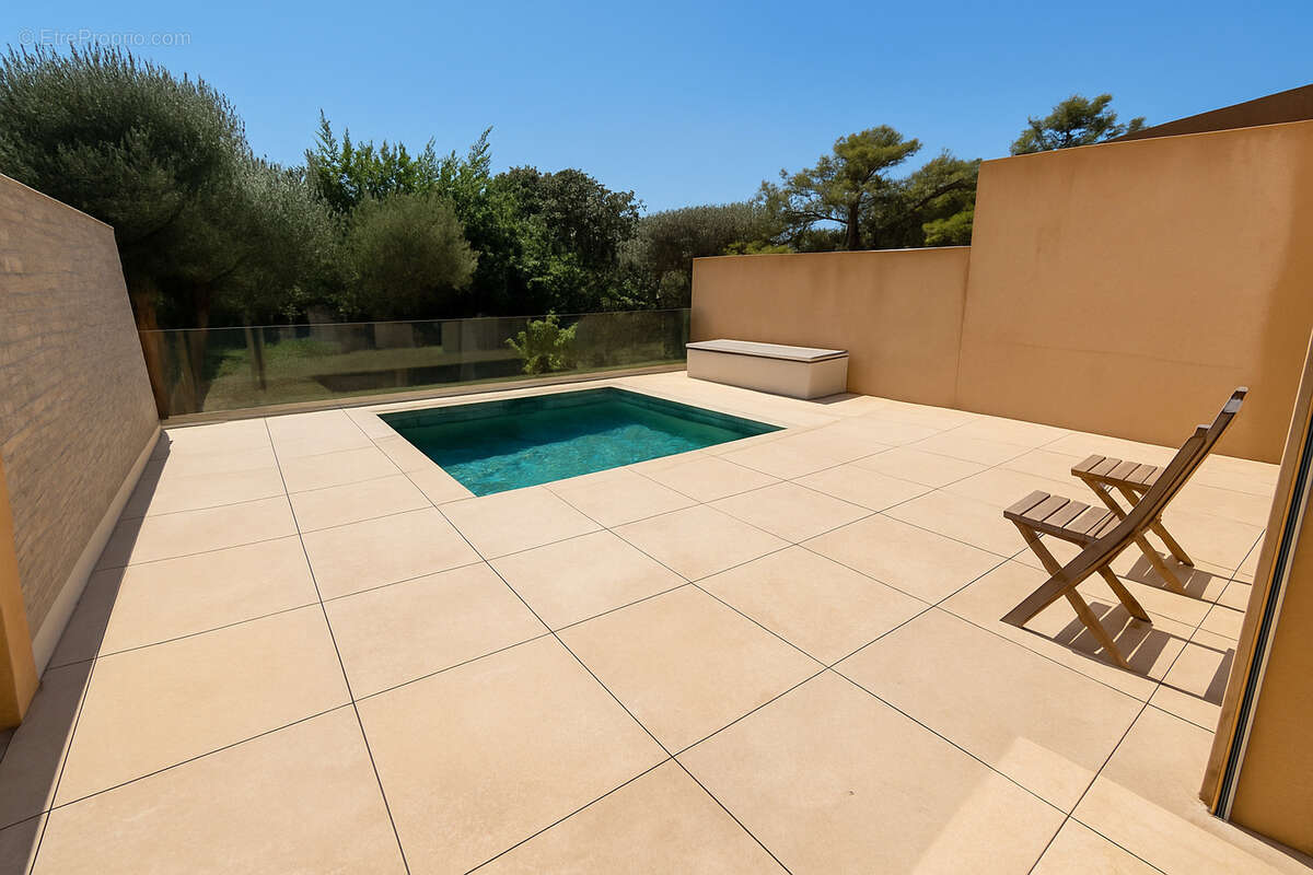 Maison à SIX-FOURS-LES-PLAGES