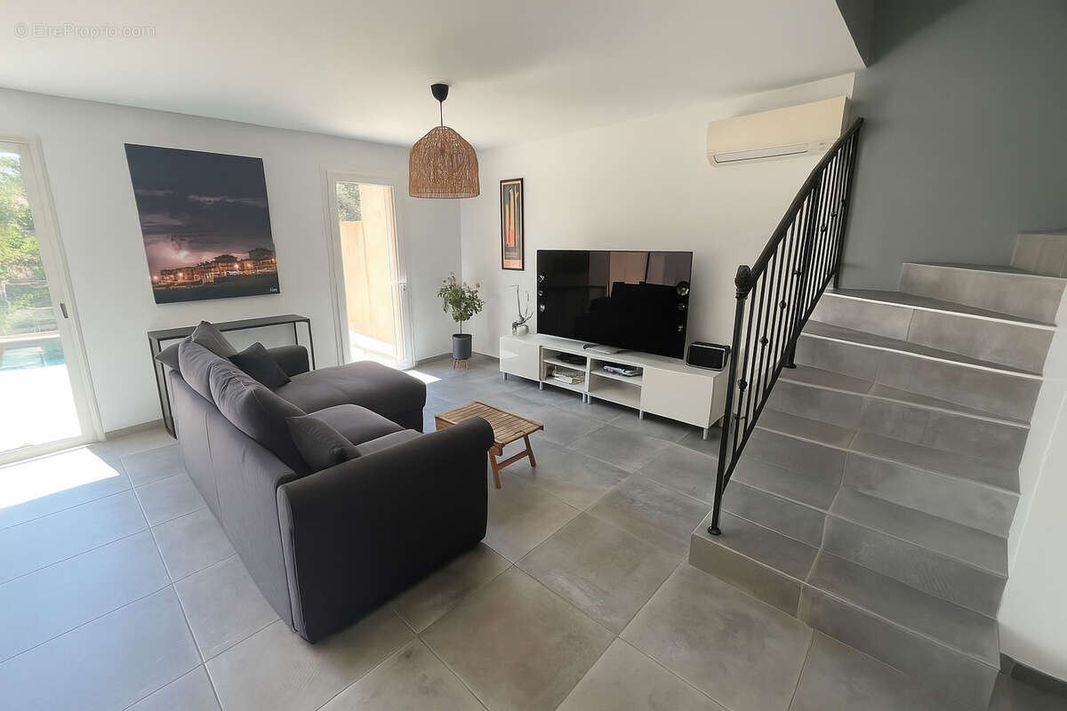 Maison à SIX-FOURS-LES-PLAGES