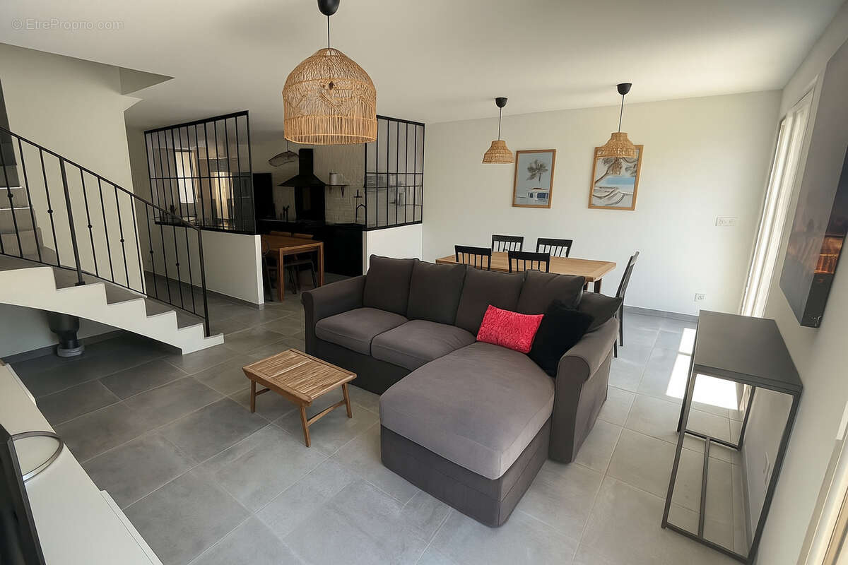 Maison à SIX-FOURS-LES-PLAGES