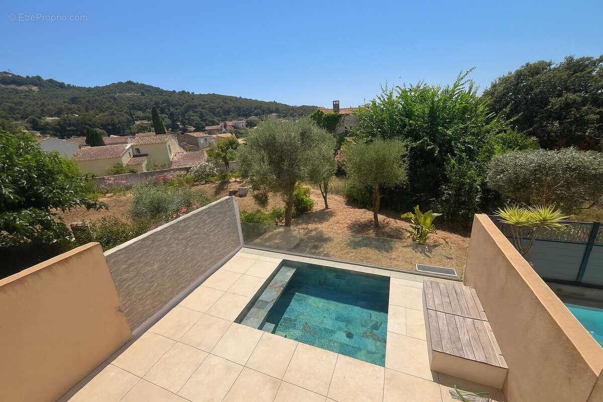 Maison à SIX-FOURS-LES-PLAGES