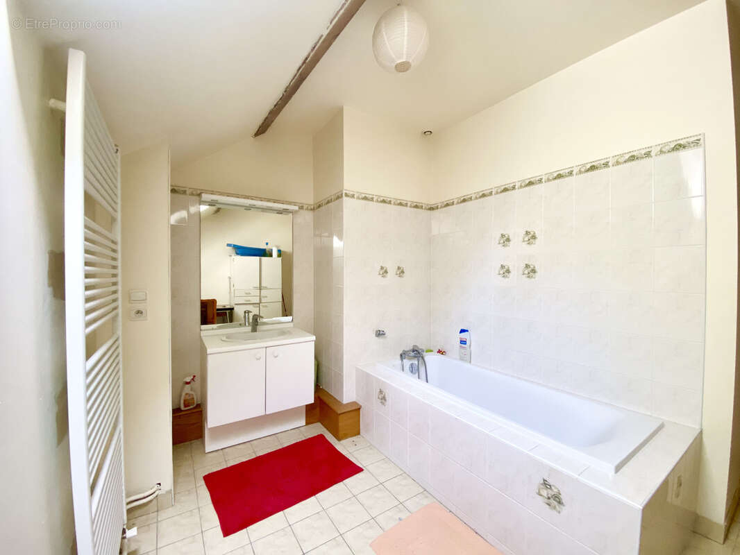 Maison à CHALAUTRE-LA-PETITE