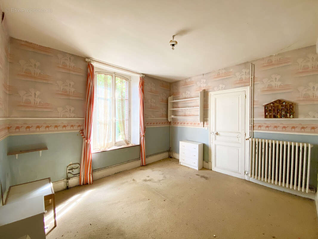 Maison à CHALAUTRE-LA-PETITE