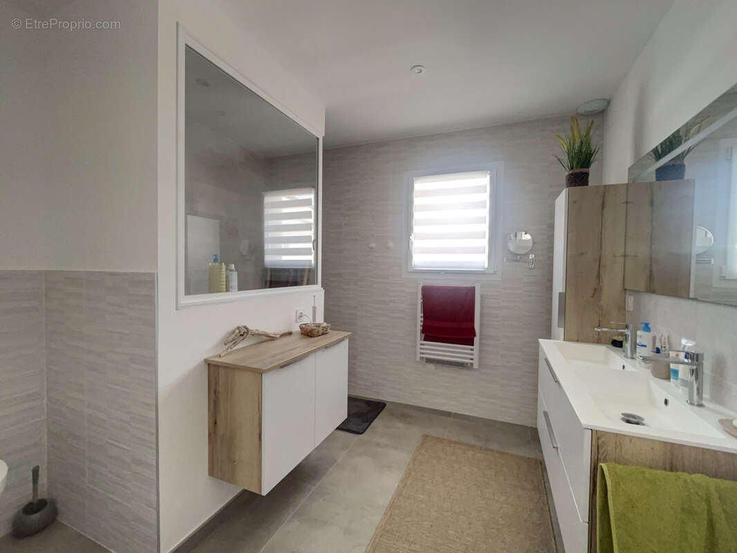 Maison à TOURNON-SUR-RHONE