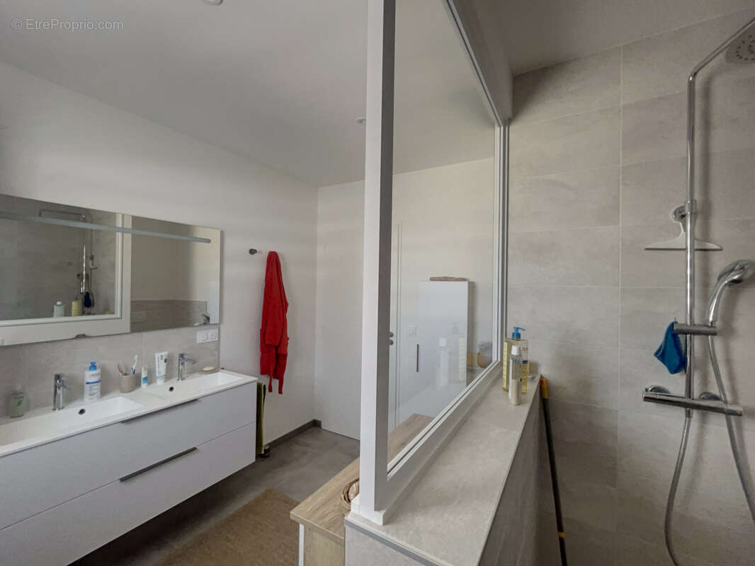 Maison à TOURNON-SUR-RHONE