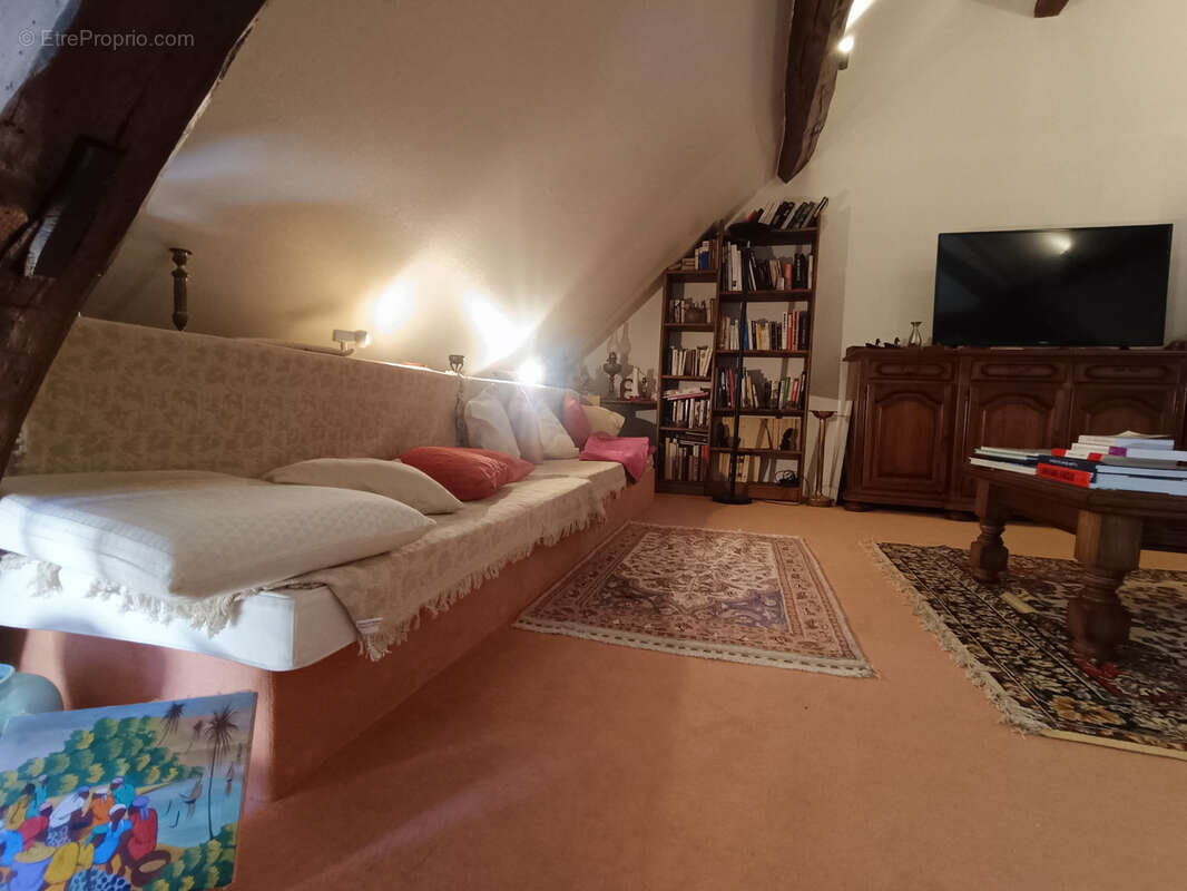 Maison à JUSSY-LE-CHAUDRIER