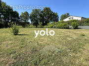 Terrain à MILHAC-D&#039;AUBEROCHE