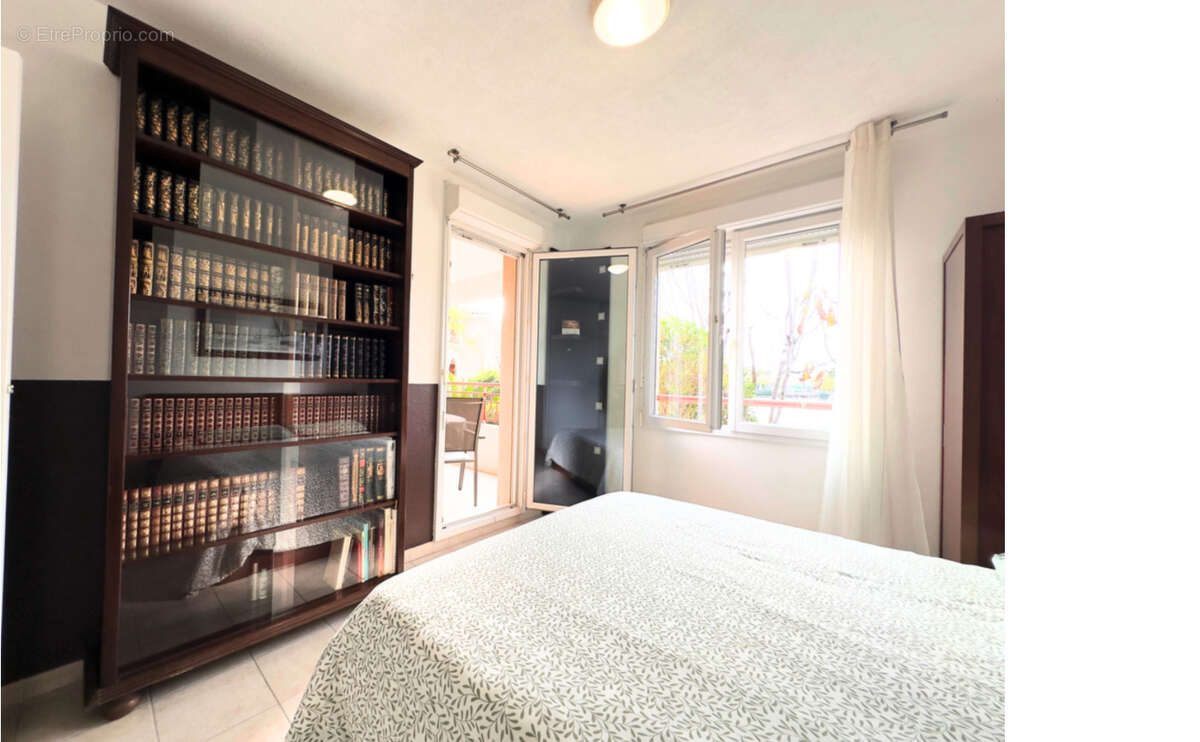 Appartement à MANDELIEU-LA-NAPOULE