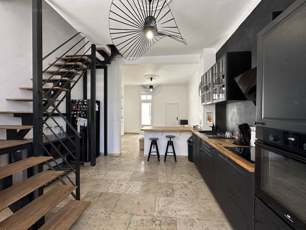 Maison à PORT-SAINT-LOUIS-DU-RHONE