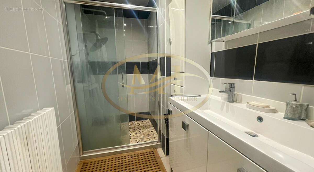 Appartement à PORT-DE-BOUC