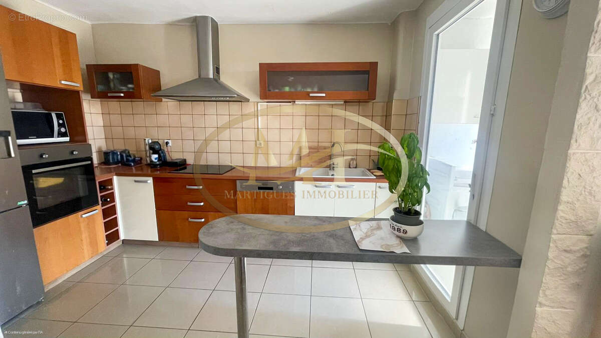 Appartement à PORT-DE-BOUC