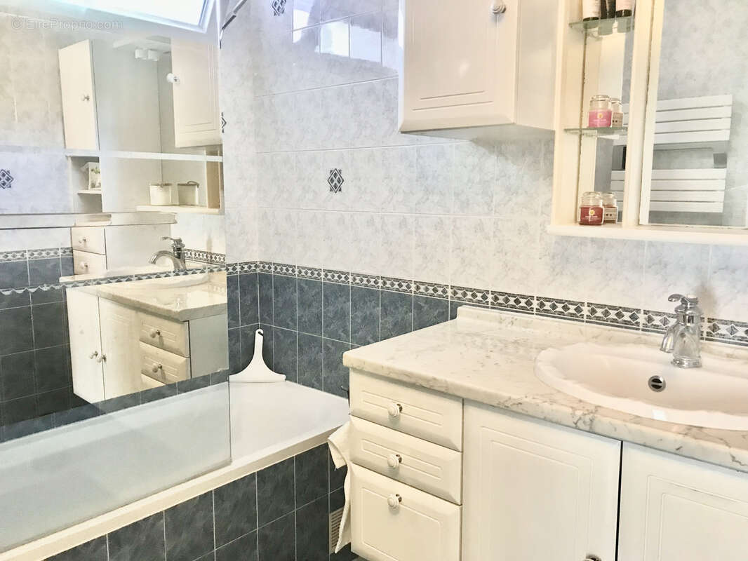 Appartement à SAINT-FARGEAU-PONTHIERRY