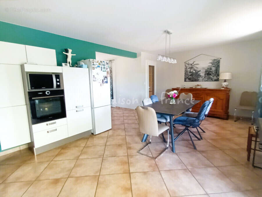 Maison à SAINT-POURCAIN-SUR-SIOULE