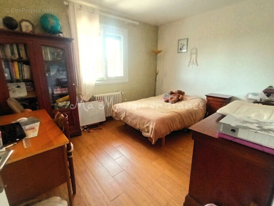 Maison à SAINT-POURCAIN-SUR-SIOULE