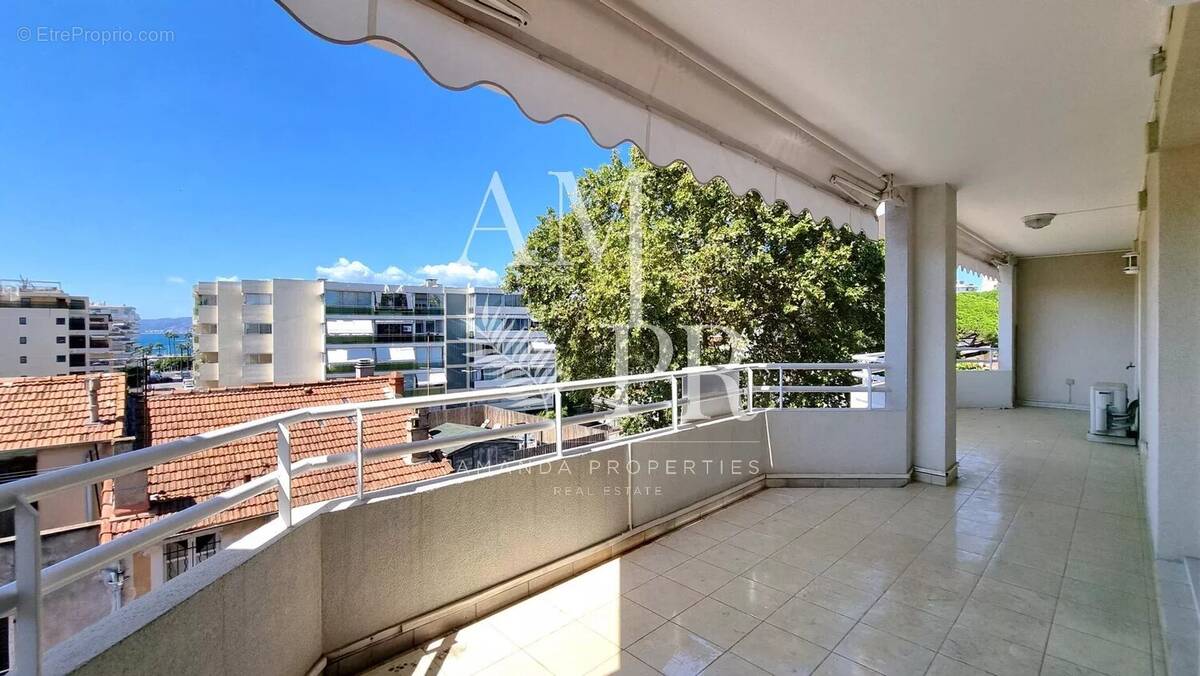 Appartement à CANNES