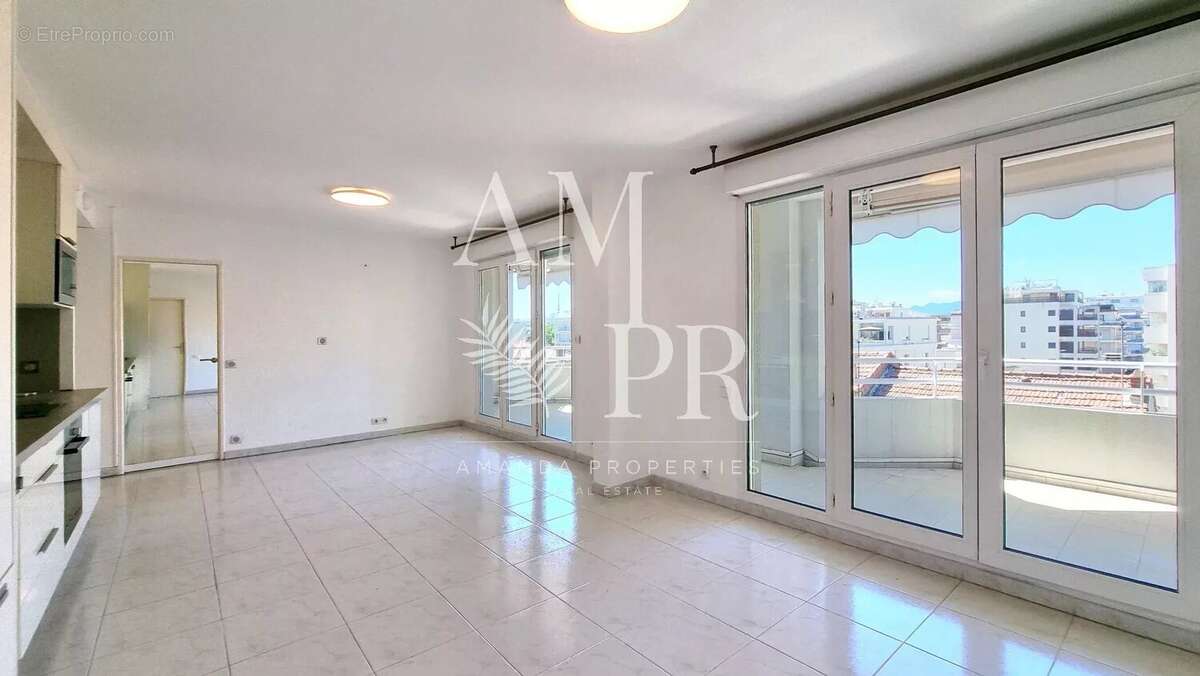 Appartement à CANNES