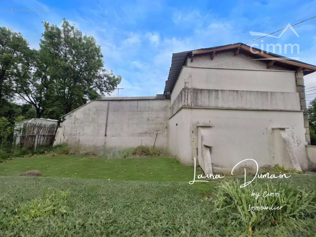 Maison à LES EGLISOTTES-ET-CHALAURES