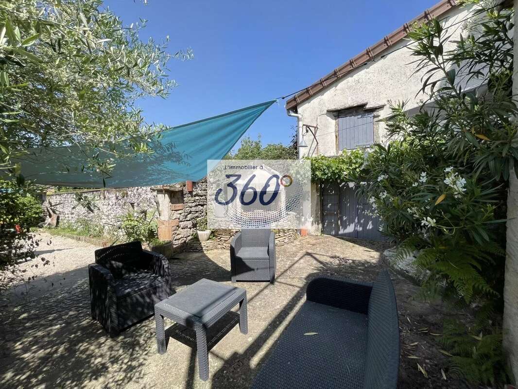 Maison à CORTAMBERT