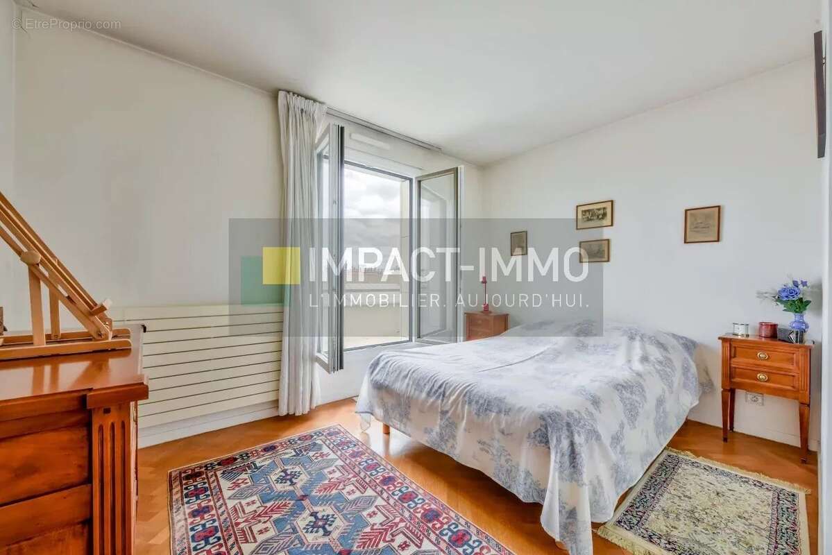 Appartement à LEVALLOIS-PERRET
